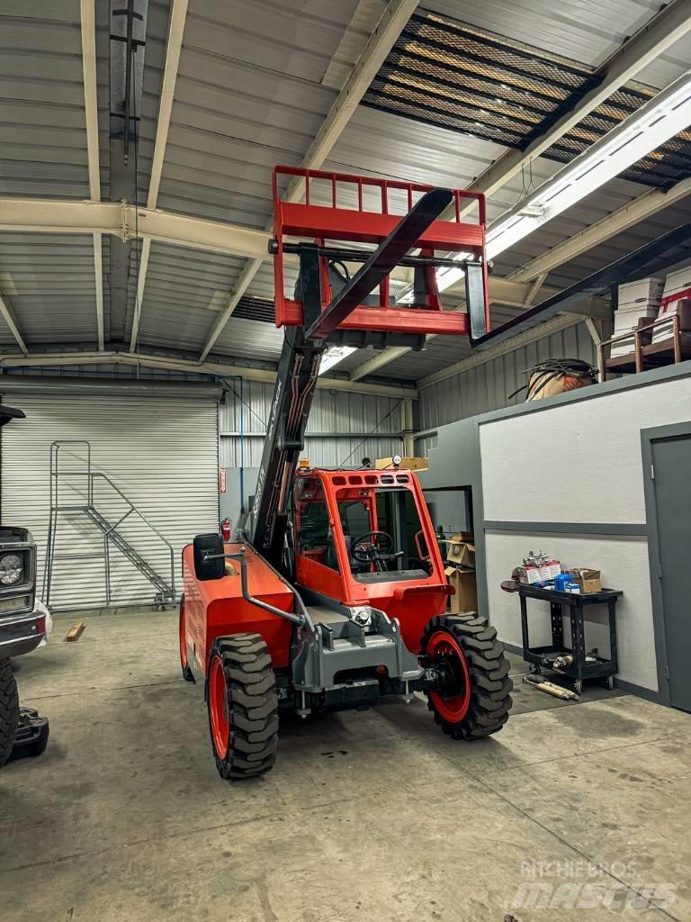 SkyJack SJ 519 TH Telescopic Handlers