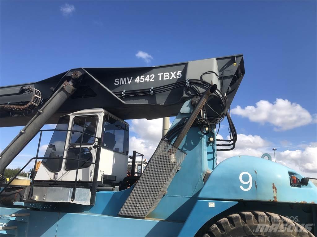 SMV 4542 TBX5 Reach Stackers