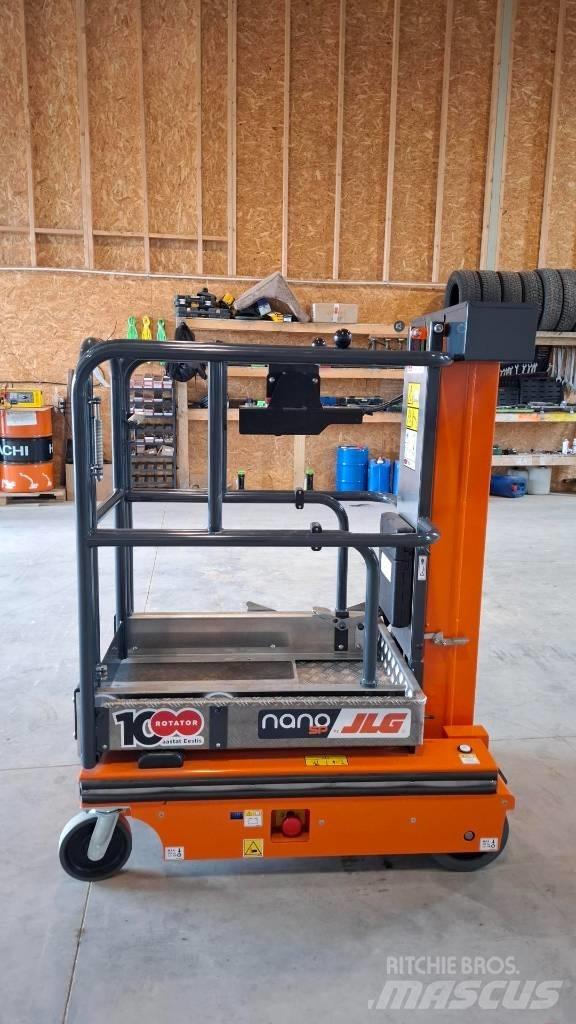 JLG Nano SP Vertical mast lifts