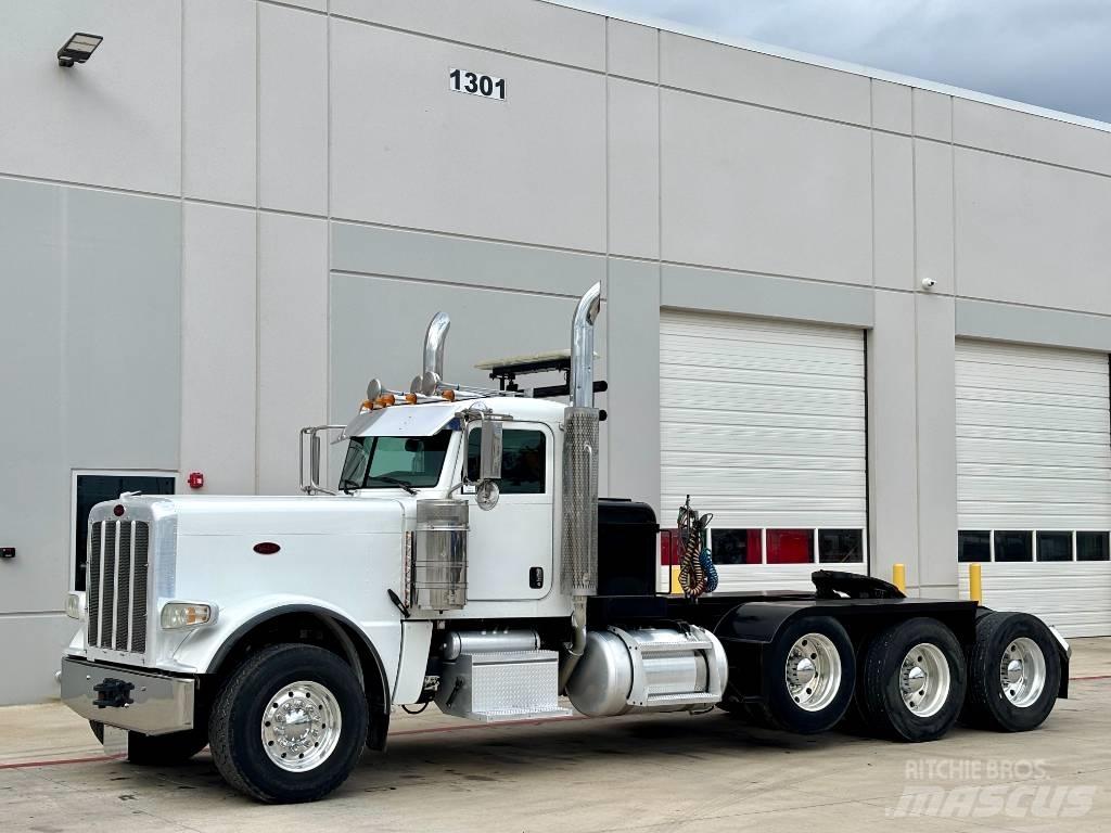 Peterbilt 389 Conventional Trucks / Tractor Trucks