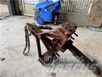  Grubber . Chisel Plows