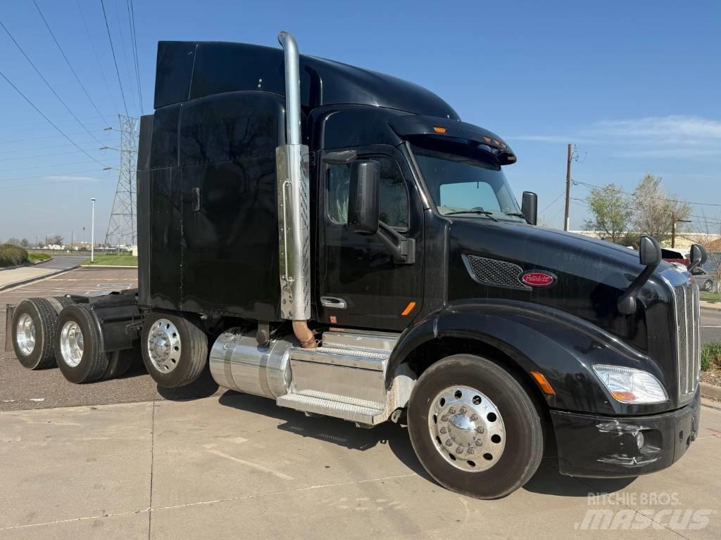 Peterbilt 579 Conventional Trucks / Tractor Trucks