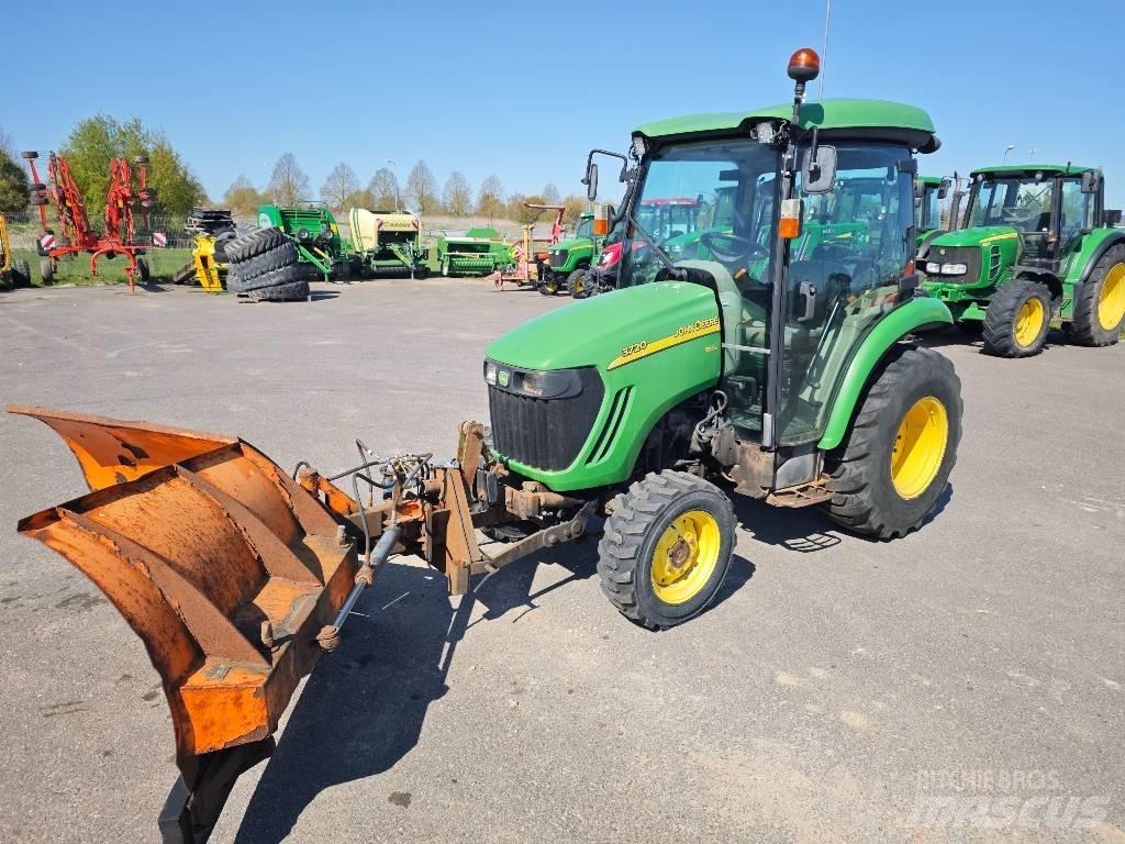 John Deere 3720 Compact tractors