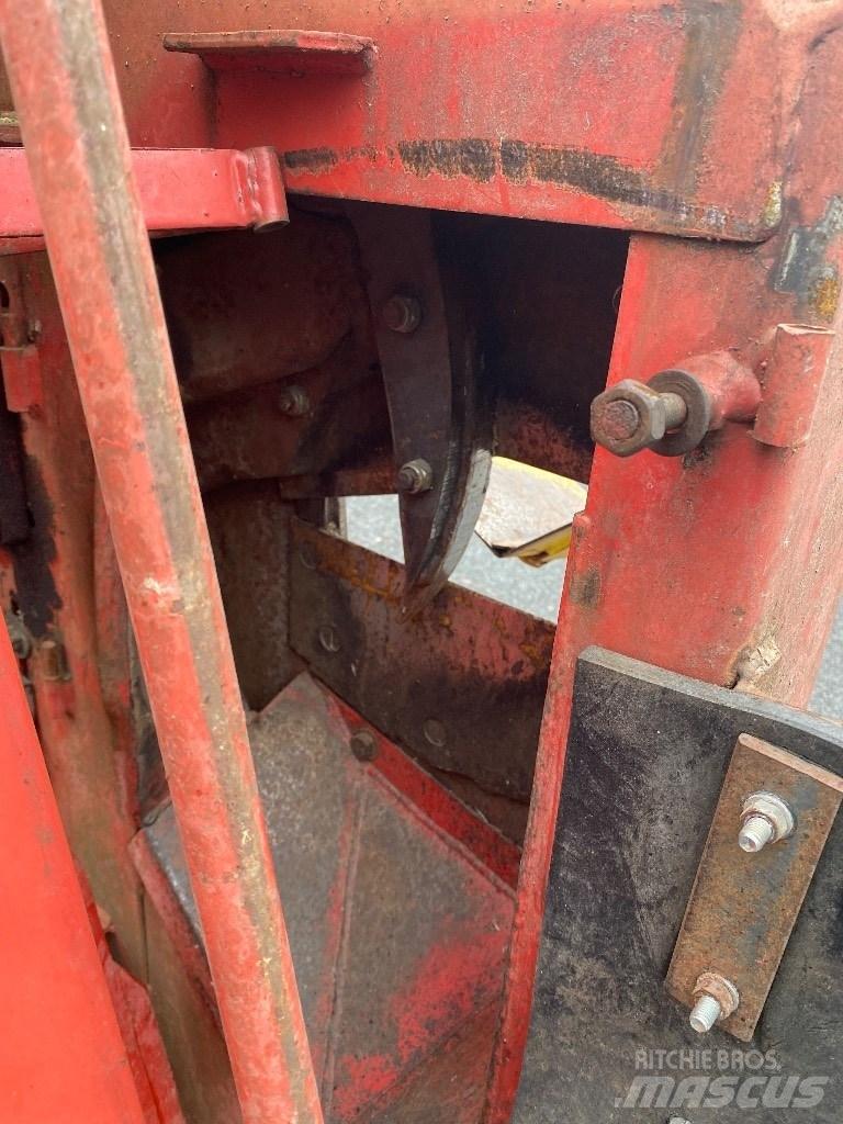 Estre HM-200 Slasher Saws