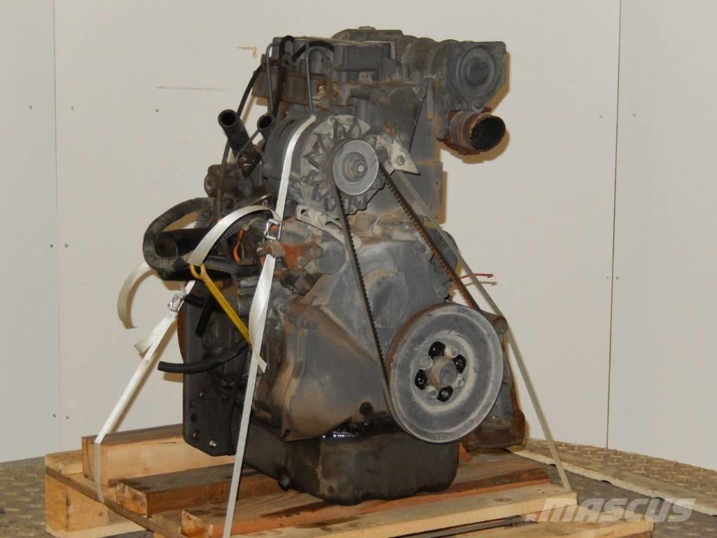 Deutz F2M1011 Engines