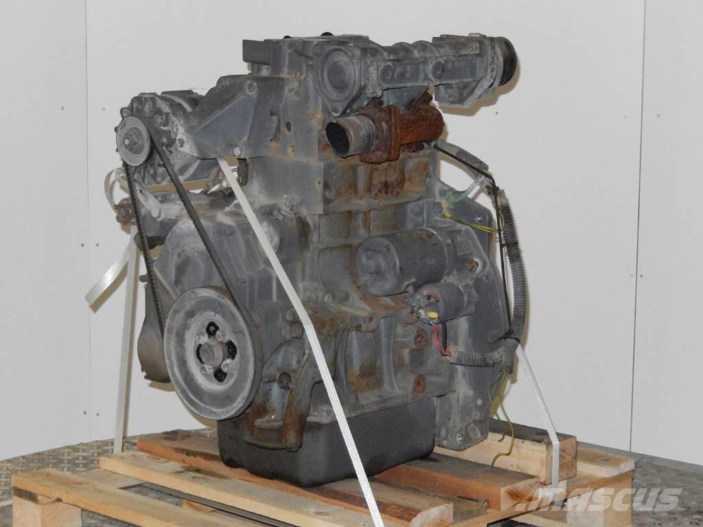 Deutz F2M1011 Engines