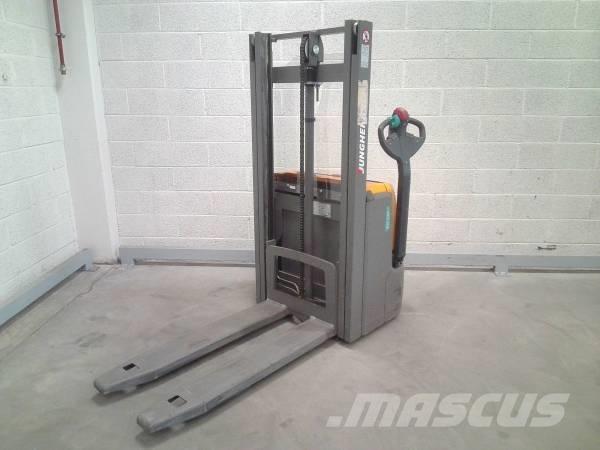 Jungheinrich EJC 110 Pedestrian stacker