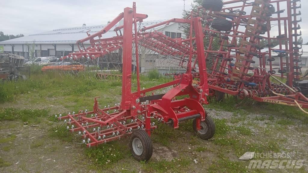 Izak rikkaäes Chain Harrows