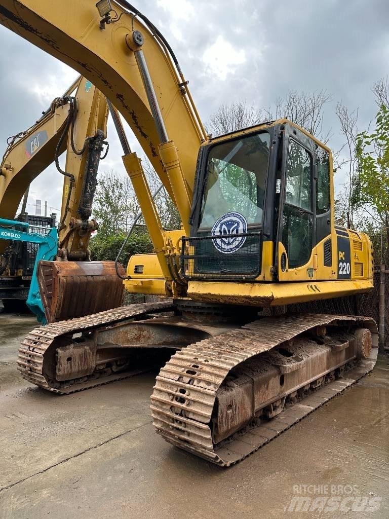 Komatsu PC 220-8 Crawler Excavators