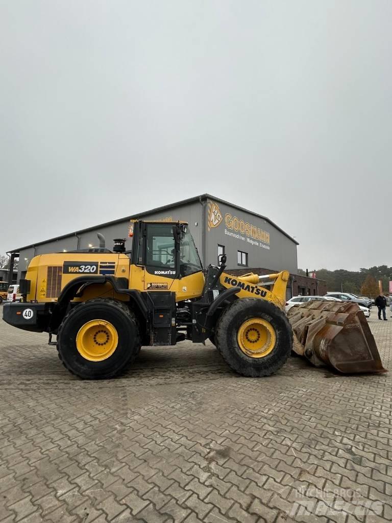 Komatsu WA 320 Wheel Loaders