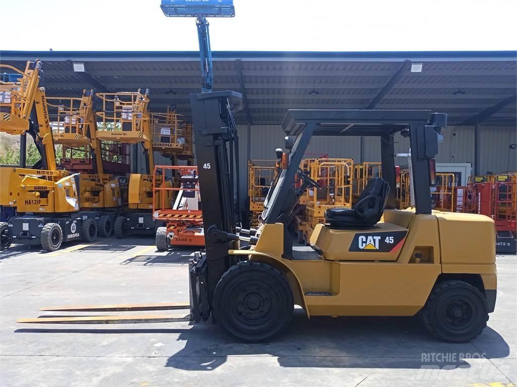 CAT DP45K Diesel Forklifts