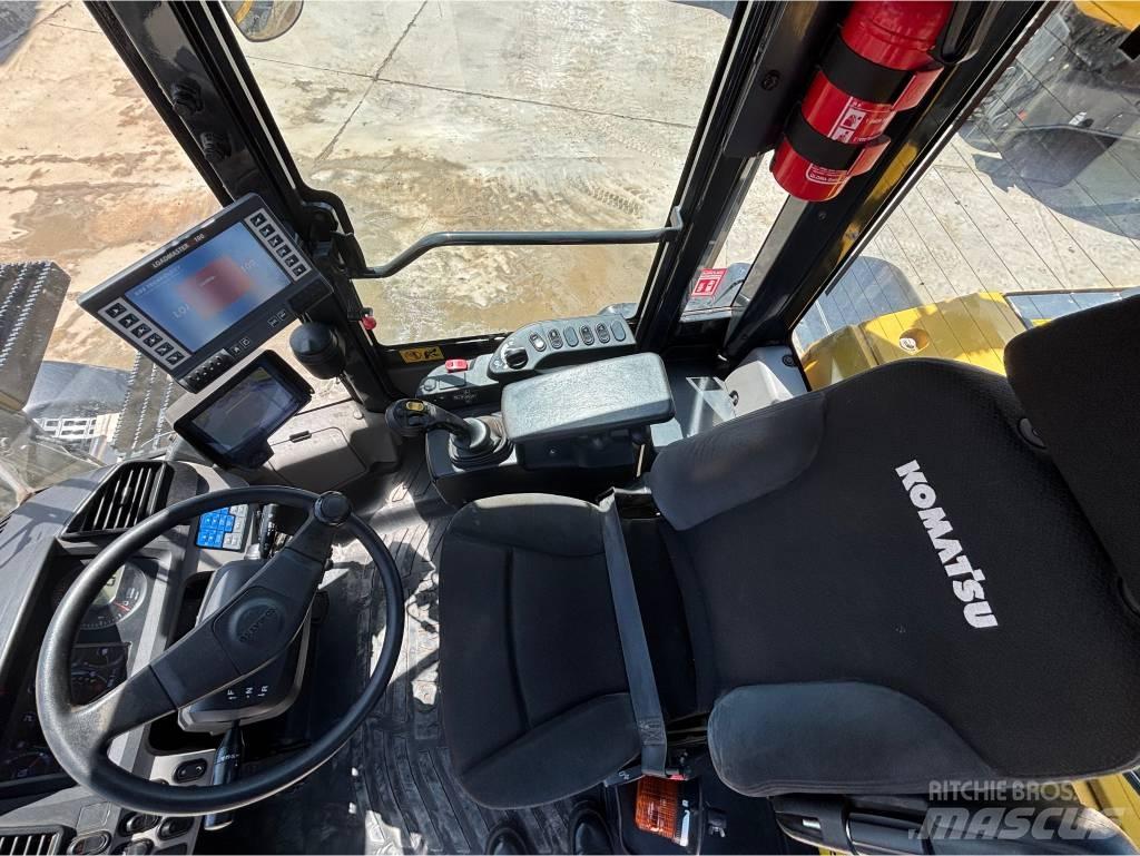 Komatsu WA270-8E0 Wheel Loaders