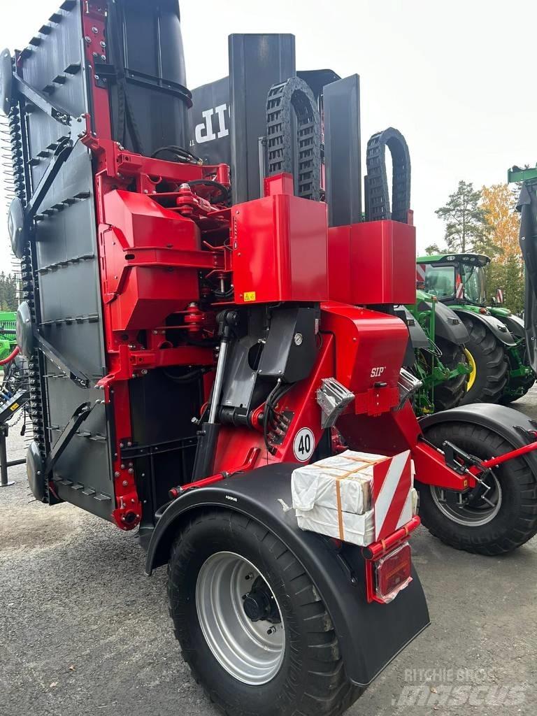 SIP AIR HD 900T Swathers \ Windrowers