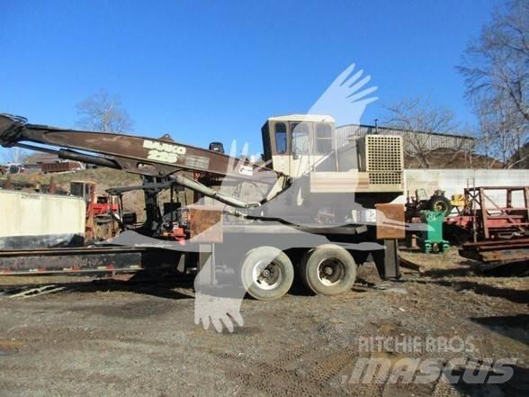 Barko 225 Knuckleboom loaders