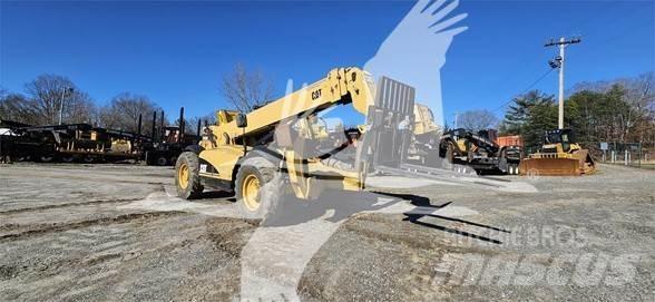 CAT TH560B Telescopic Handlers