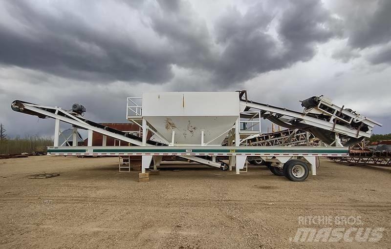  Nortech Portable Grain Bins and Hoppers