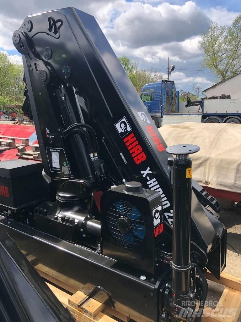 HIAB X-HiDuo 228 E-4 Knuckleboom cranes