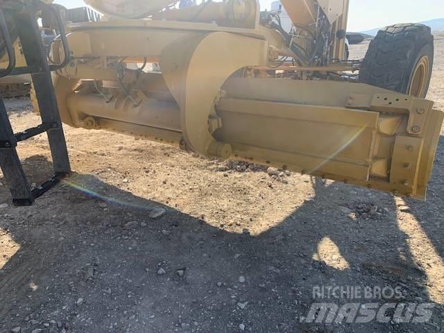 CAT 16 Motor Graders