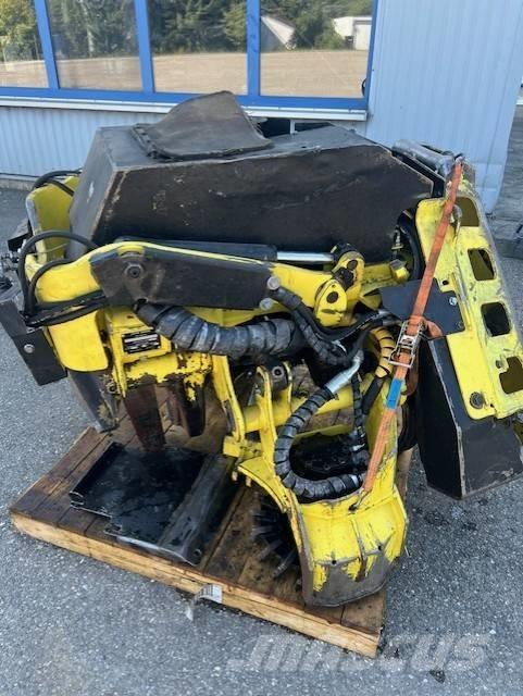 John Deere H414 Harvesters