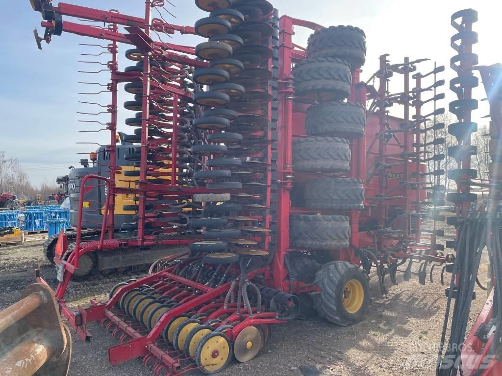 Väderstad Spirit 900 Farm Drills