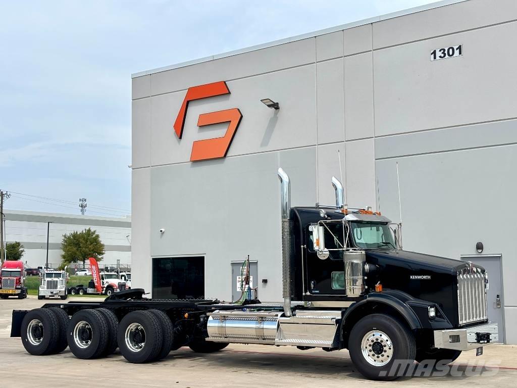 Kenworth T 800 Conventional Trucks / Tractor Trucks