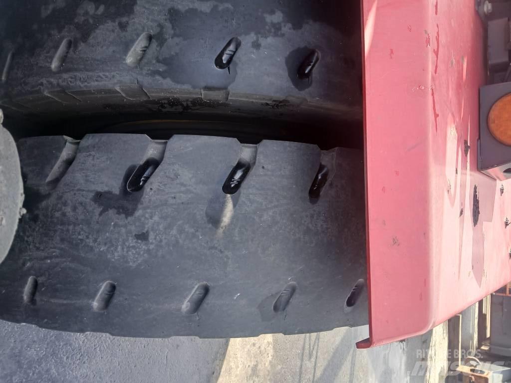 Kalmar DCG100-45ED7 Container Handlers