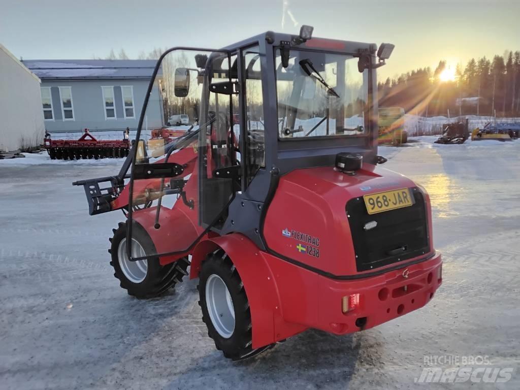 Flexitrac 1238 CAB Mini Loader