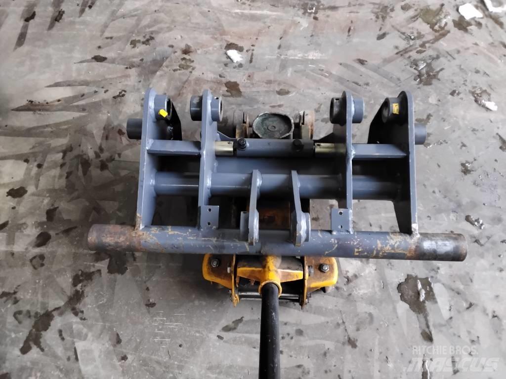Flexitrac 1238 CAB Mini Loader