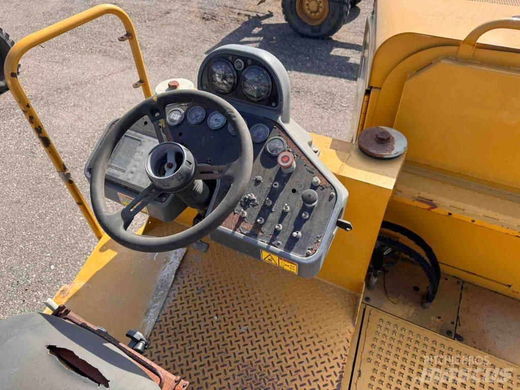 CAT RM 300 Asphalt Recycling Equipment