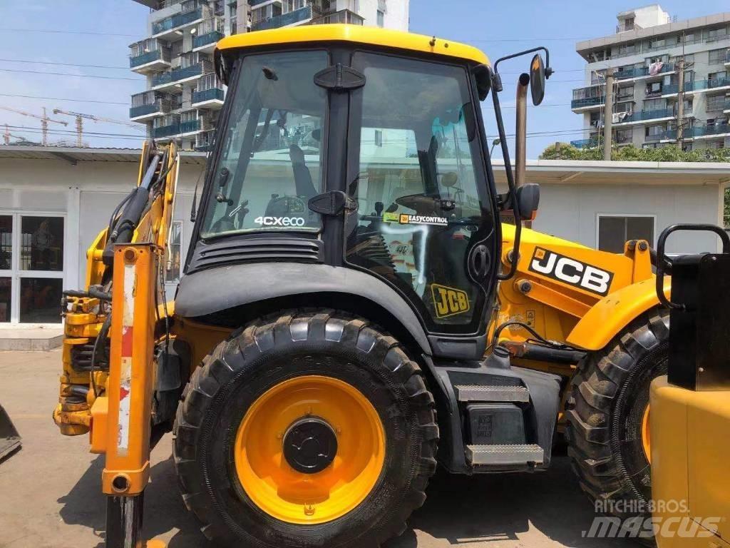 JCB 4 CX Backhoe Loaders