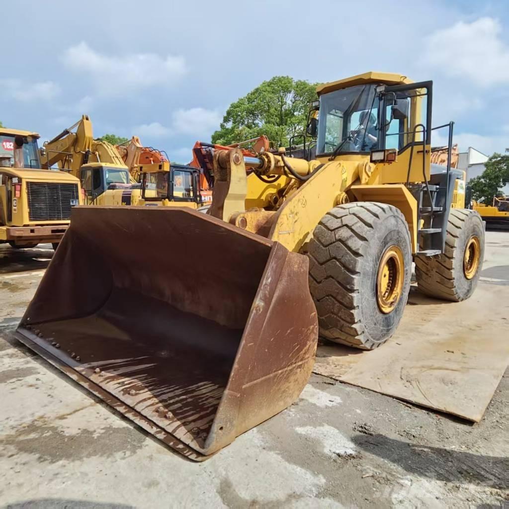Komatsu WA 500-3 Wheel Loaders