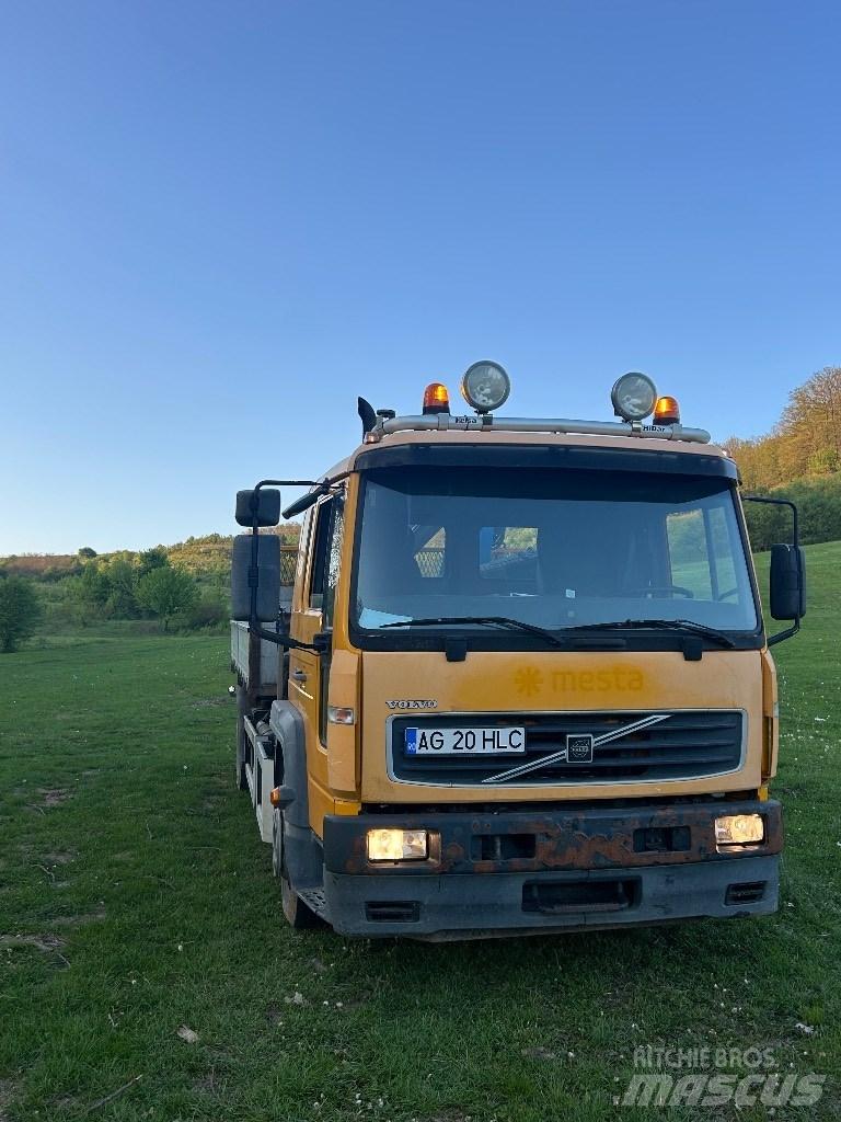 Volvo FL 6 Boom / Crane / Bucket Trucks