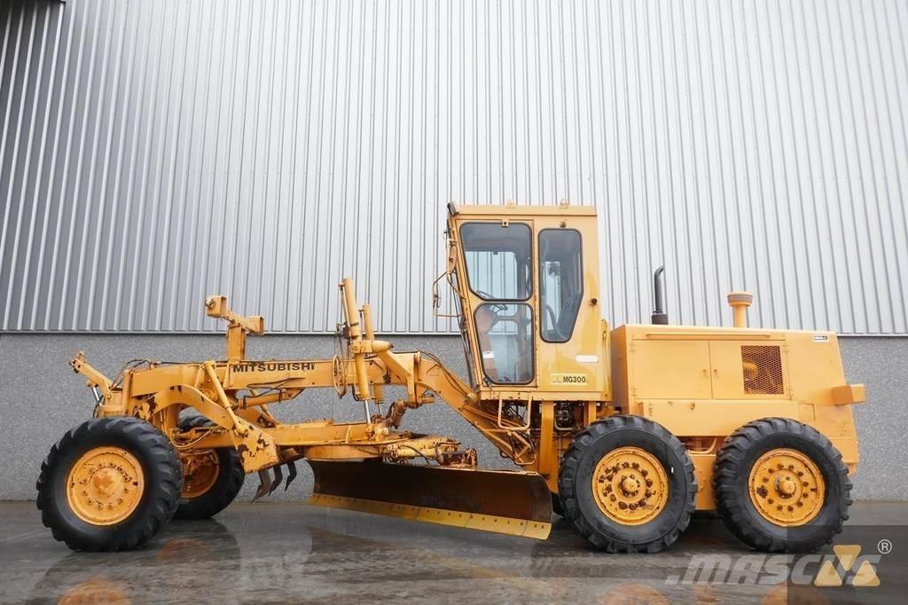 Mitsubishi MG300 Motor Graders