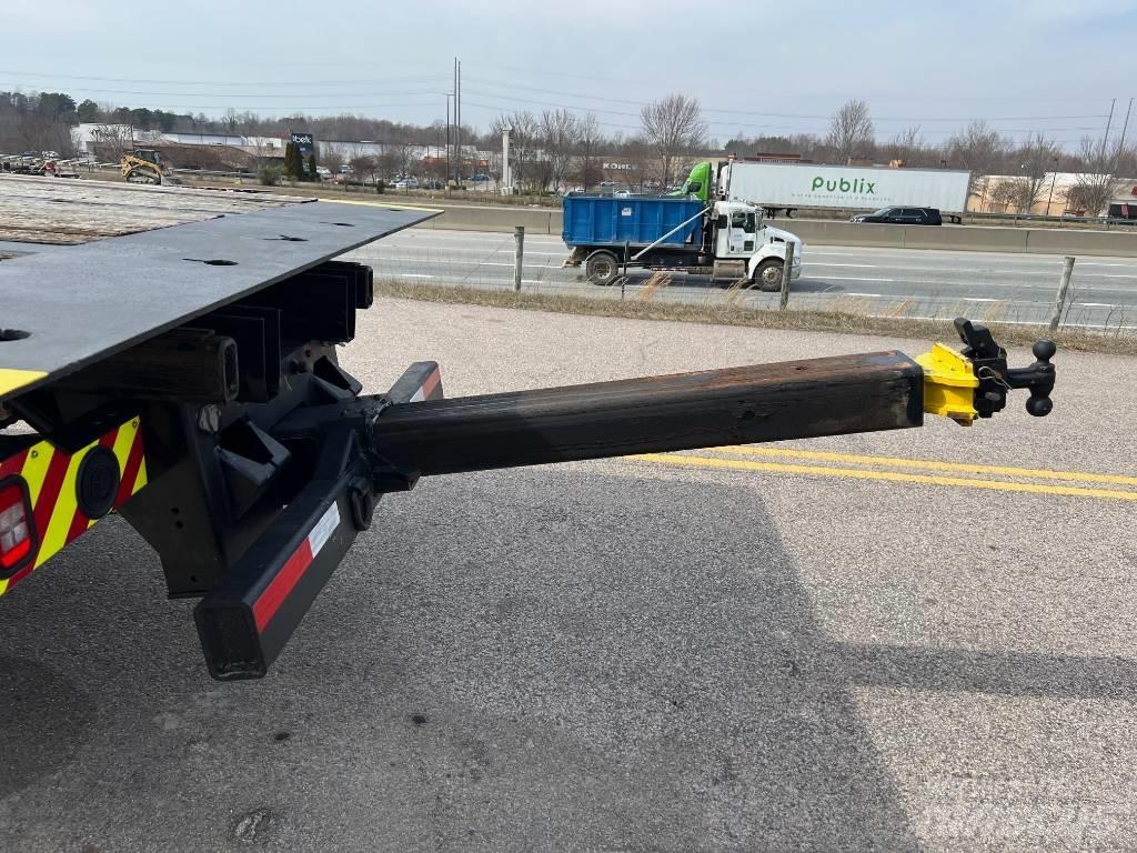 Peterbilt 348 Tow Trucks / Wreckers