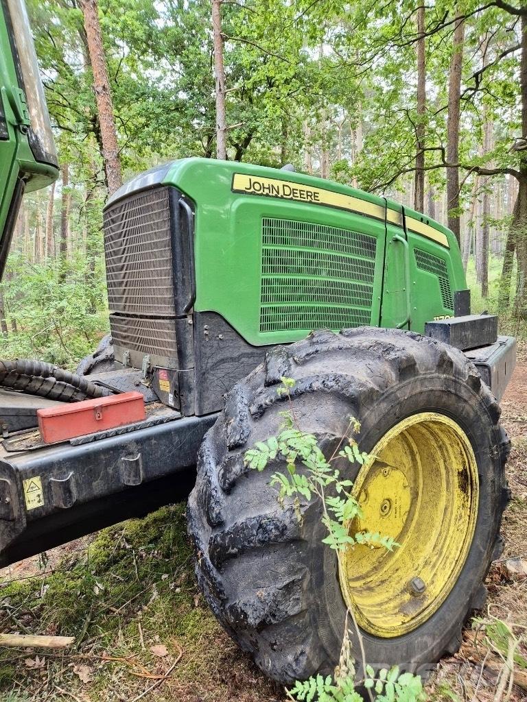 John Deere 1170 E Harvesters