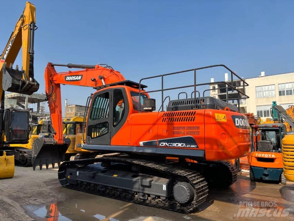 Doosan DX 300 LC - 9 C Mini Excavators <7t (Mini Diggers)