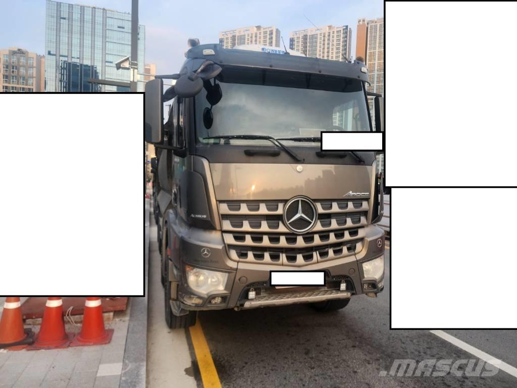 Mercedes-Benz 3951K Site Dumpers
