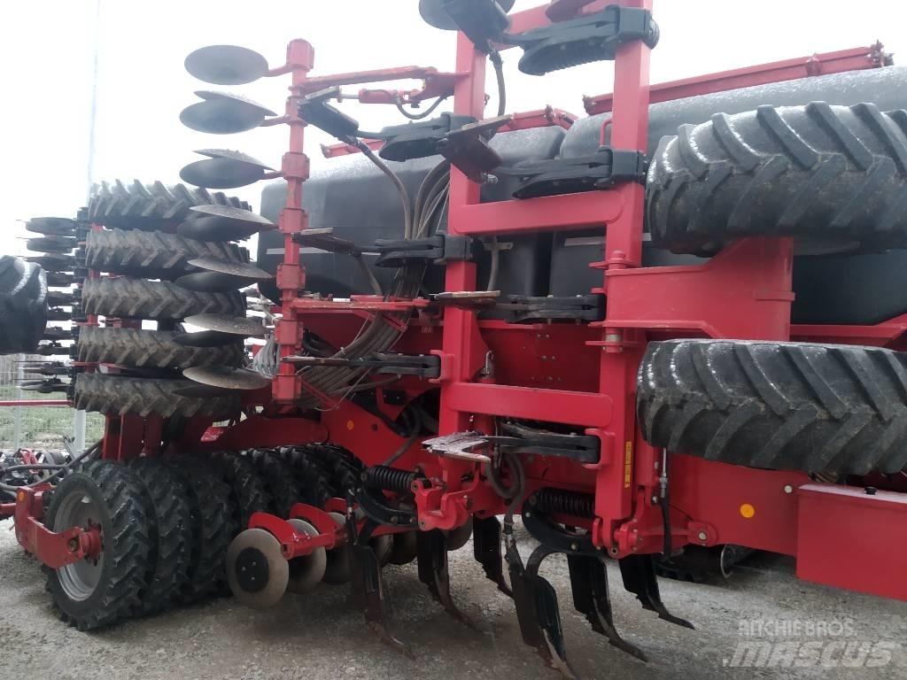 Horsch Focus 6 TD Farm Drills