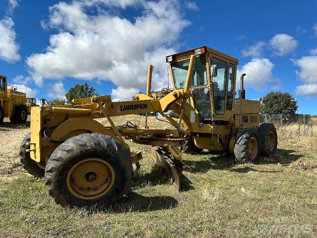 Champion 720 A Motor Graders