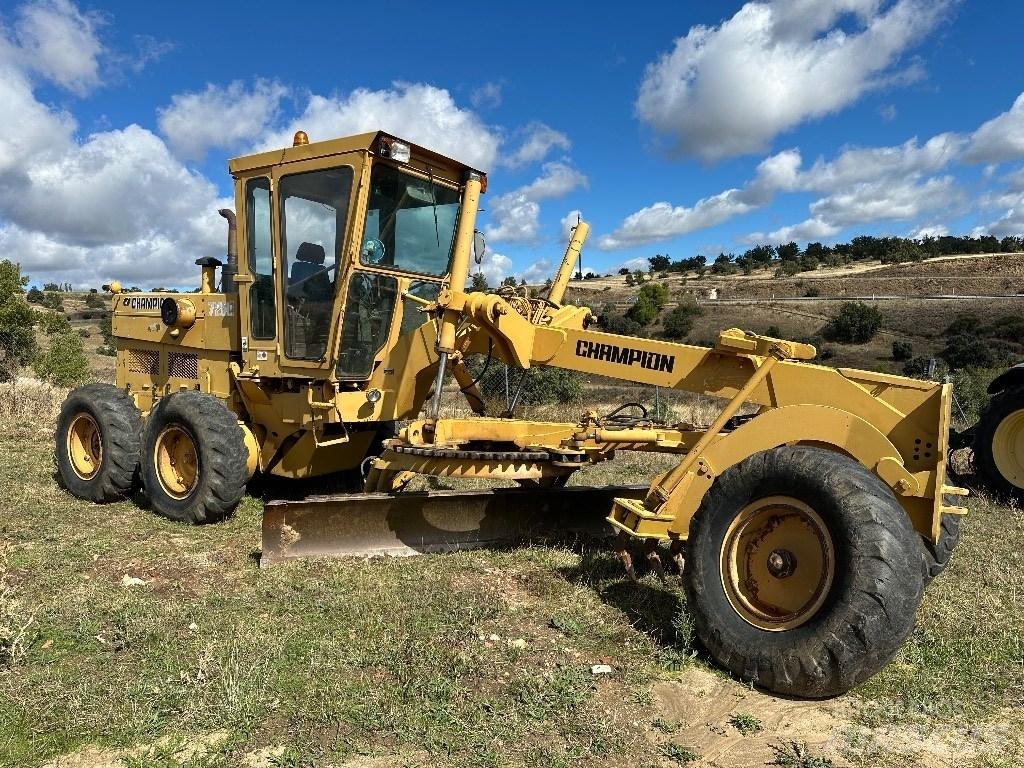 Champion 720 A Motor Graders