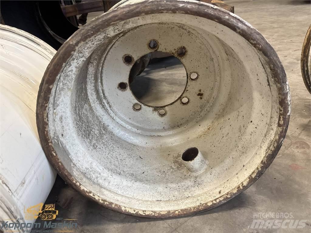 Gremo 704 20x22,5 Tires, wheels and rims