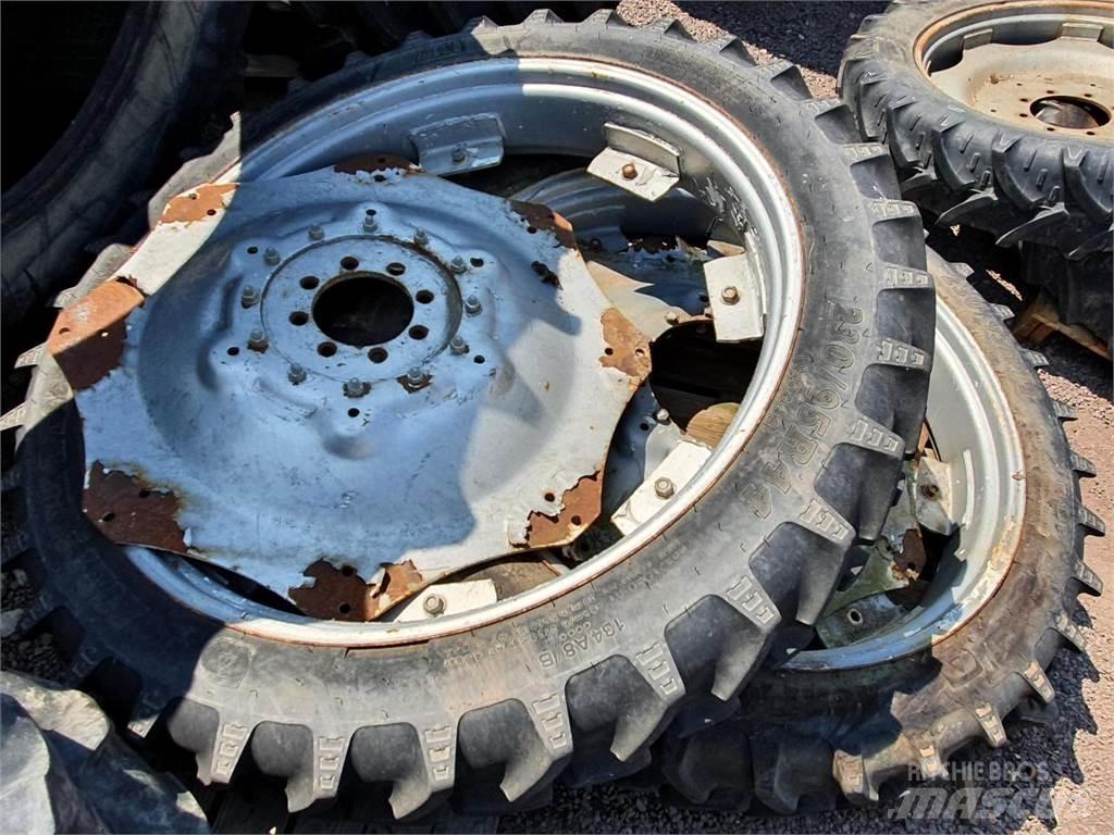 BKT 230/95R44 x2 Tires, wheels and rims