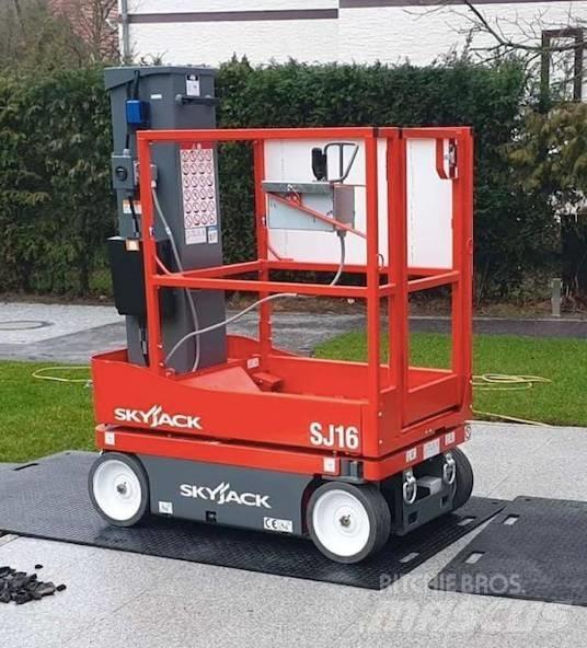 SkyJack SJ16 Scissor Lifts