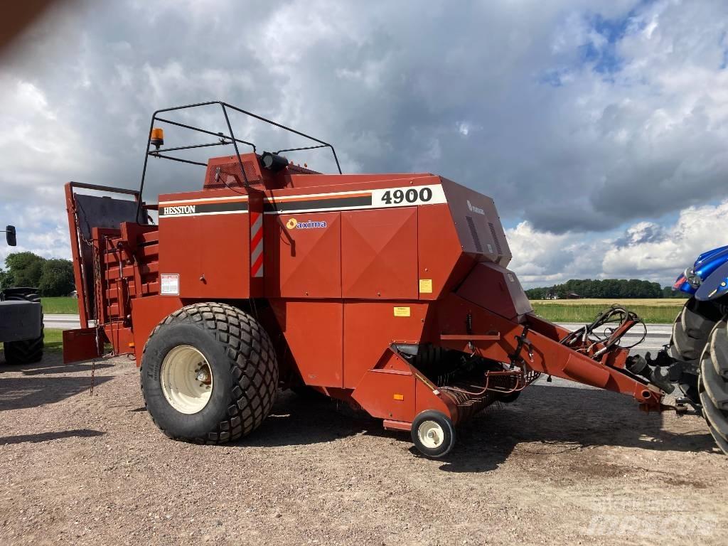Hesston 4900 Square Balers
