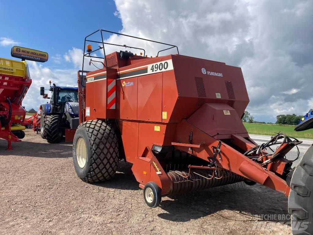 Hesston 4900 Square Balers