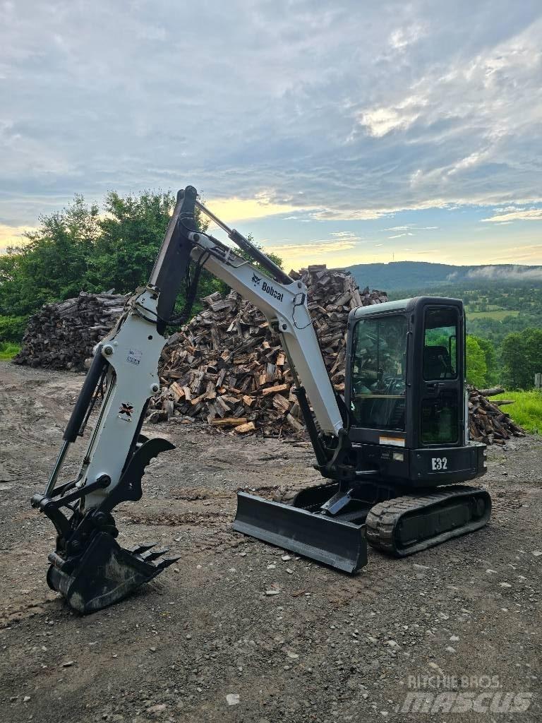 Bobcat E 32 Mini Excavators <7t (Mini Diggers)
