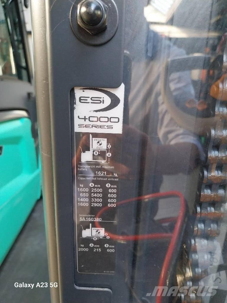 Crown ESi40001.6TT Pedestrian stacker