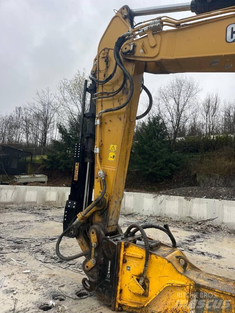 CAT 352 Demolition