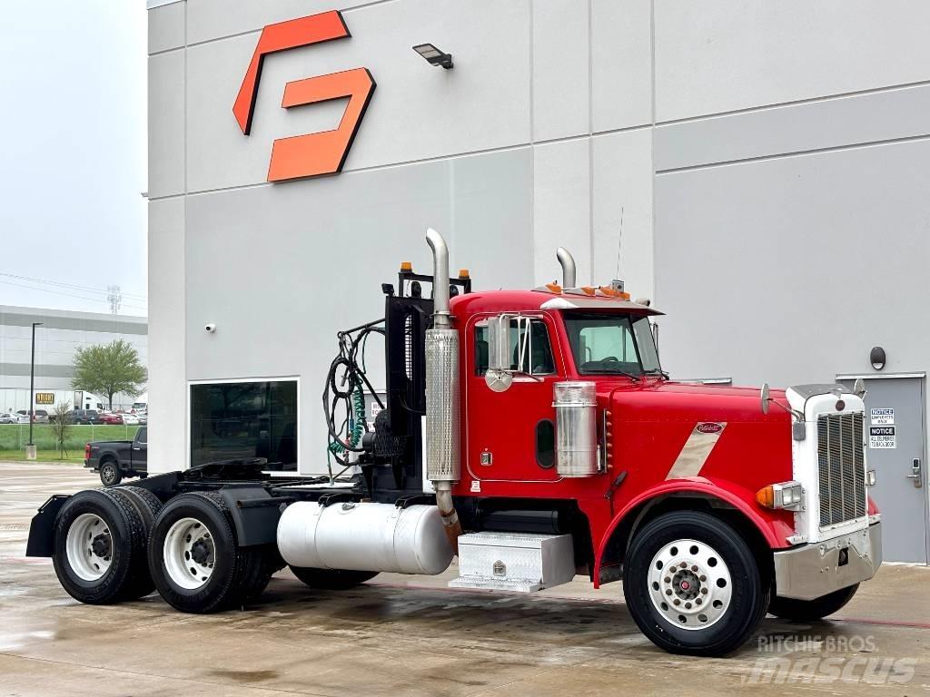 Peterbilt 379 Tow Trucks / Wreckers