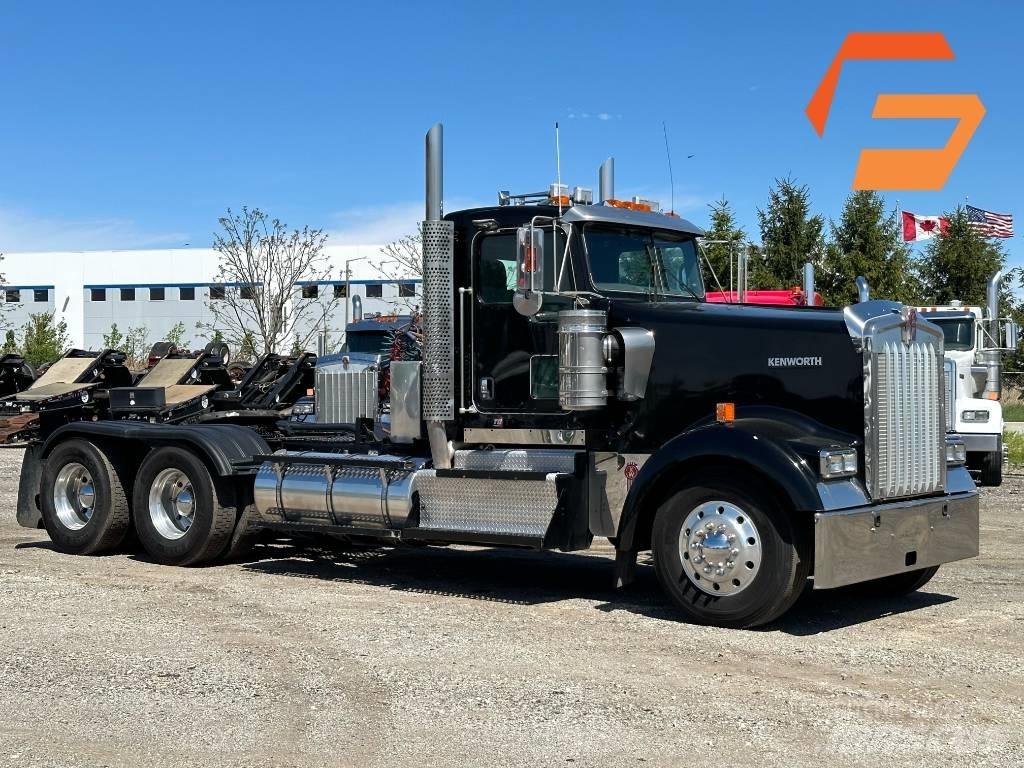 Kenworth W900 Conventional Trucks / Tractor Trucks